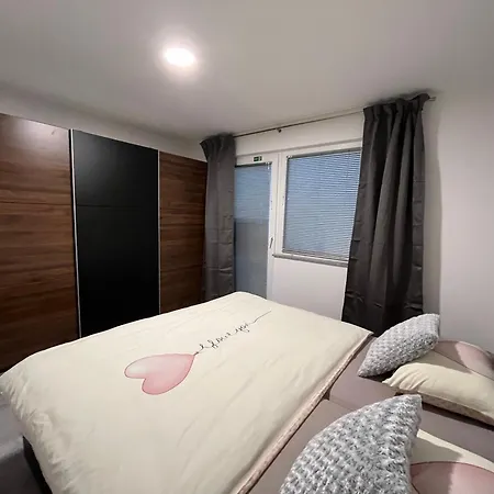 Apartma Rebolj Daire *