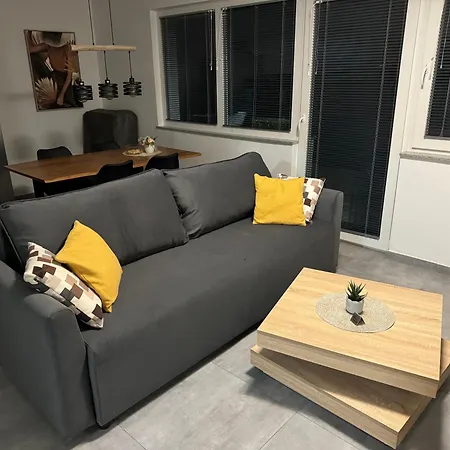 Daire Apartma Rebolj *